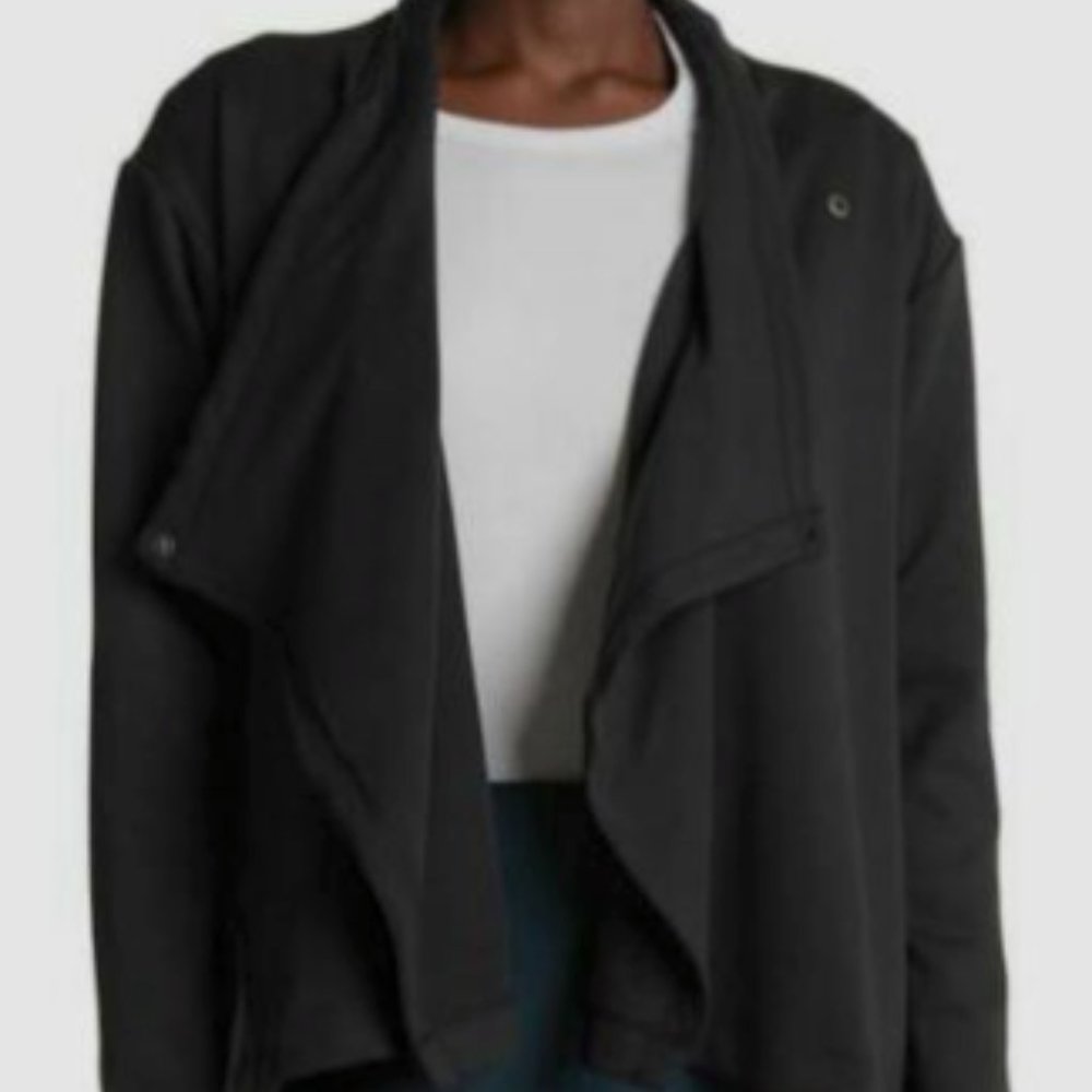 New Balance Women's Black Long-Sleeve Draped Asymmetrical Jacket